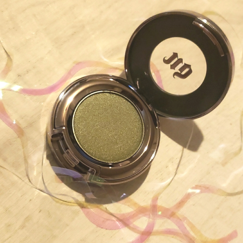🧚‍♀️MILDEW Urban Decay DISCONTINUED Eyeshadow single NWOBOX